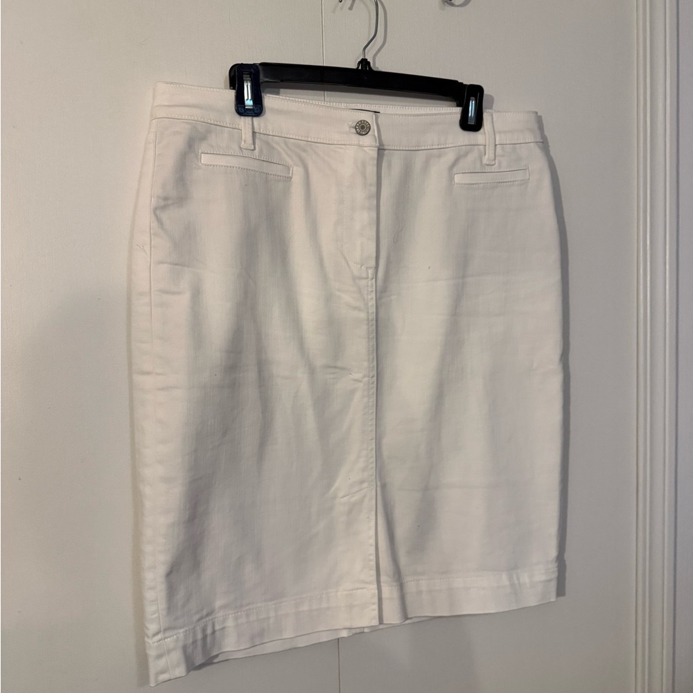 Talbots Classic White Jean skirt  pencil EUC approx 25 inches long